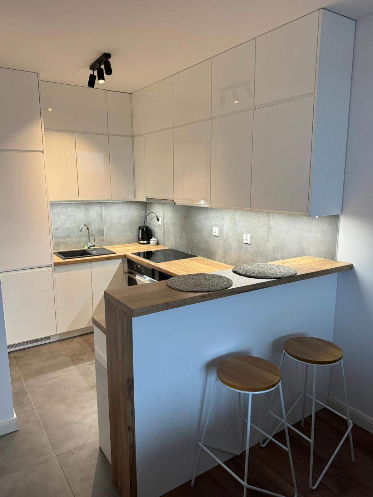 Sky Tower Self Check In 1 Bedroom Apartment Rzeszów Exterior foto